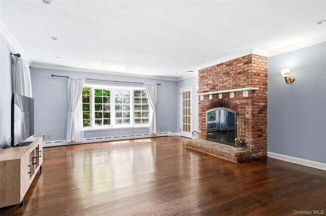 Building Photo - 505 Bryant Ave