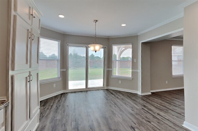 Building Photo - 3730 Bent Springs Ln