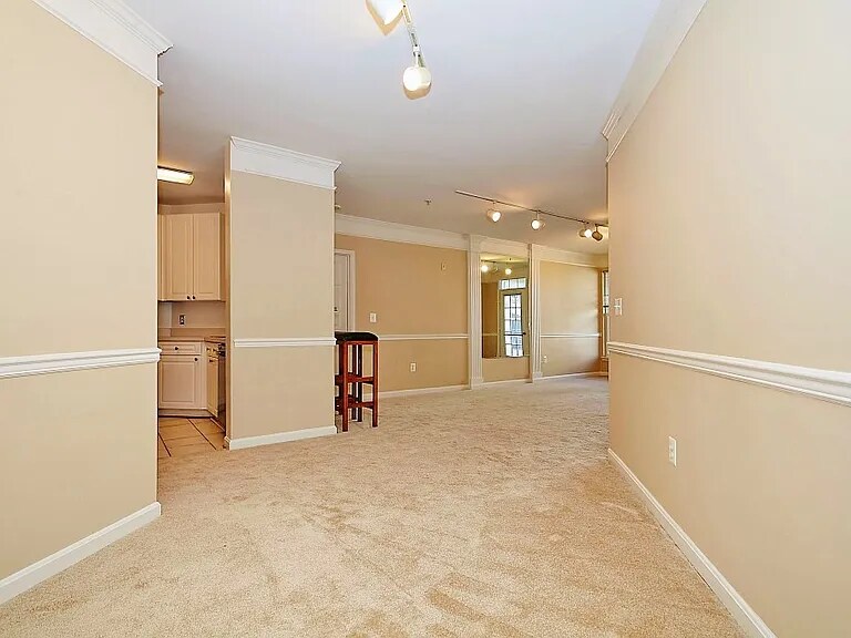 Building Photo - 2711 Bellforest Ct