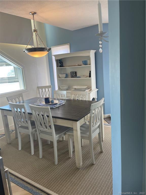 Building Photo - 105 Elm St