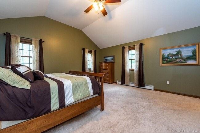 Building Photo - 131 Hemlock Dr