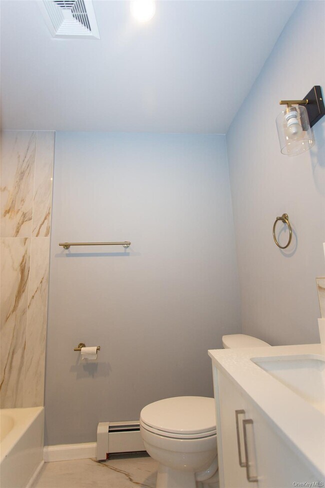 Building Photo - 712 Barnes Ave