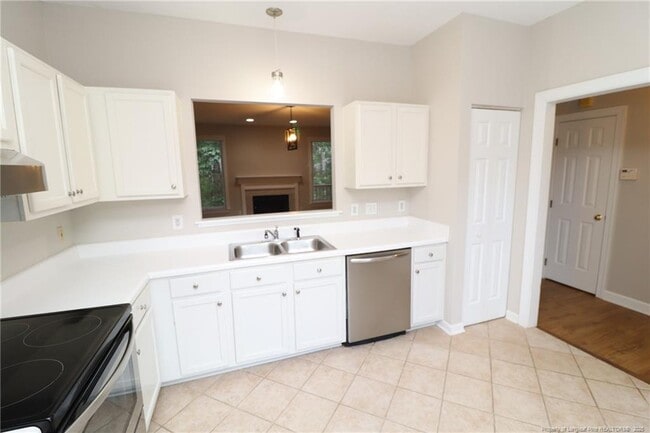 Building Photo - 114 Windward Ct
