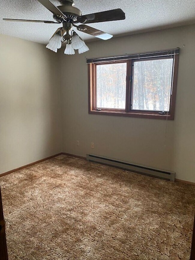 Building Photo - 4 Bedrooms, 2 Bathrooms Single Family Home in Pequot Lakes, MN w/2 car garage on the Whitefish Ch...