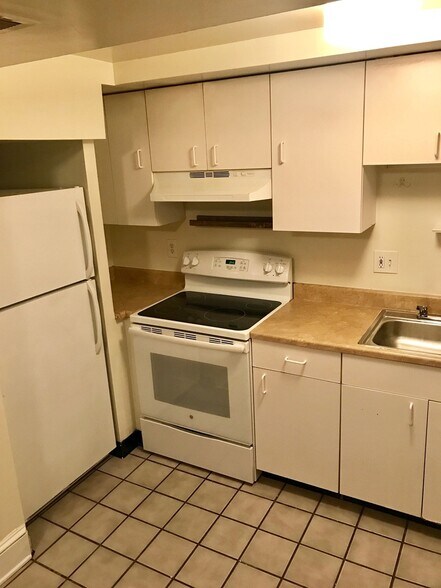 Building Photo - 1755 Church St NW