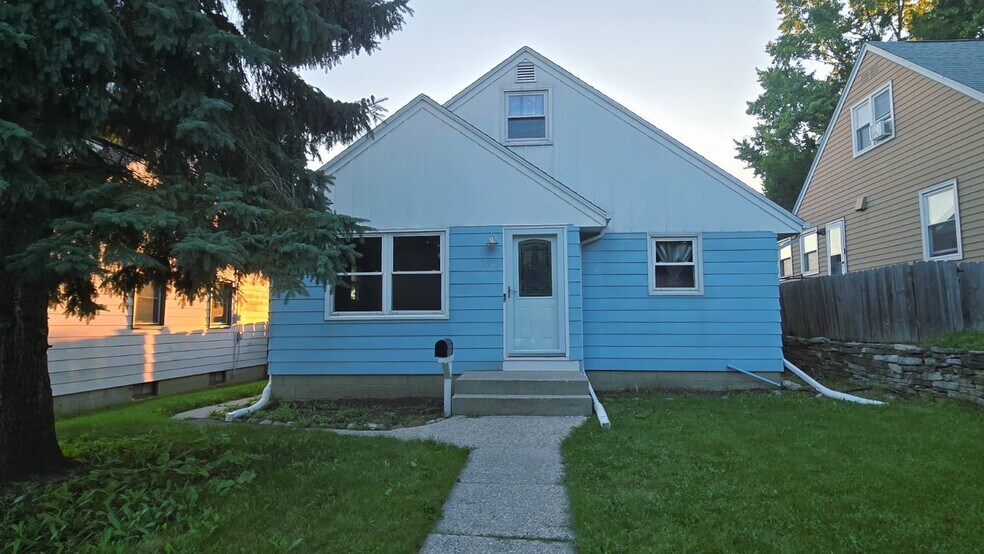 Home - 3507 N 100th St