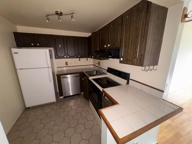 Building Photo - 460 NW 20th St