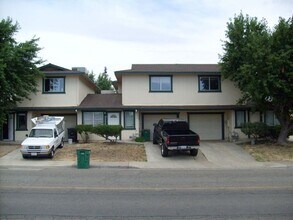 Building Photo - C290TBR