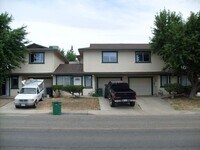 Building Photo - C290TBR