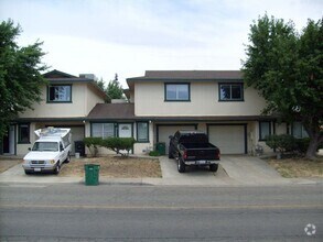 Building Photo - C290TBR