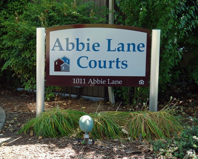 Building Photo - Abbie Lane Courts
