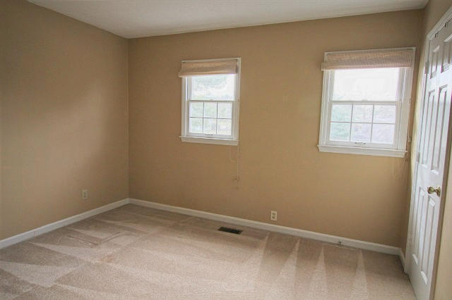 Building Photo - 2619 Camellia Dr