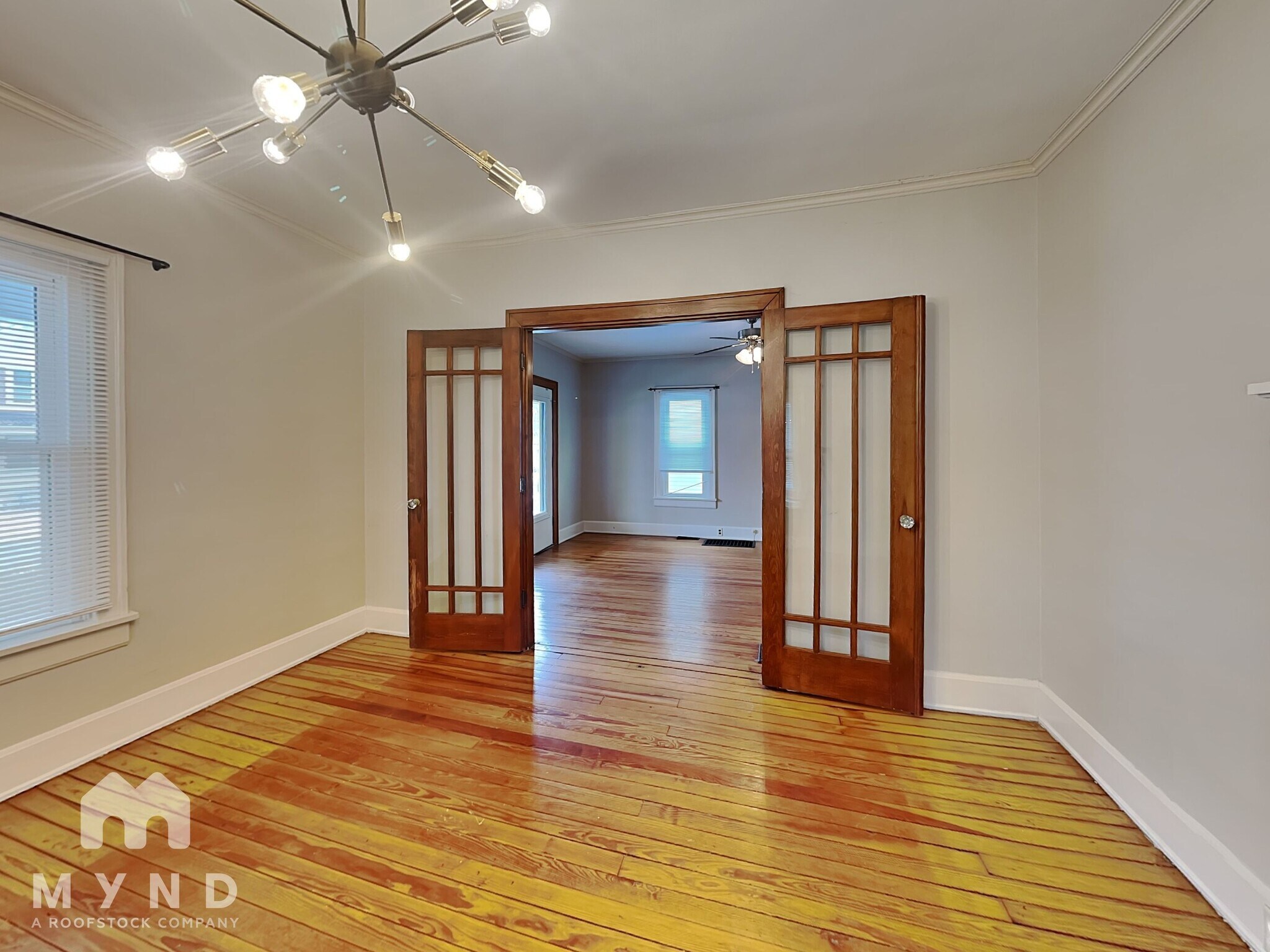 Building Photo - 215 Wilson Ave