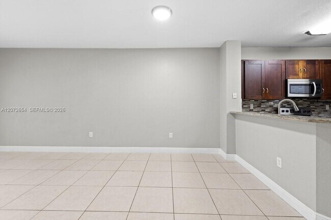 Building Photo - 7929 Tuscany Dr