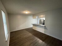 Building Photo - Fully renovated. New owner. Improved prope...