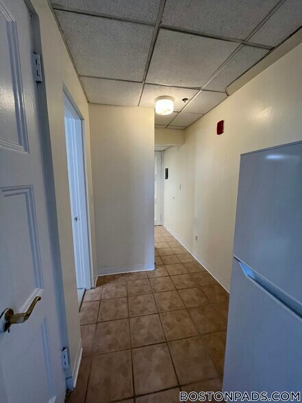 Building Photo - 62 Boylston St