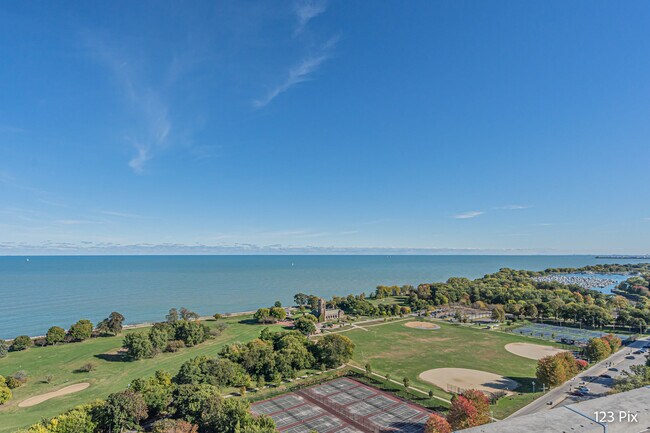 Building Photo - 3900 N Lake Shore Dr
