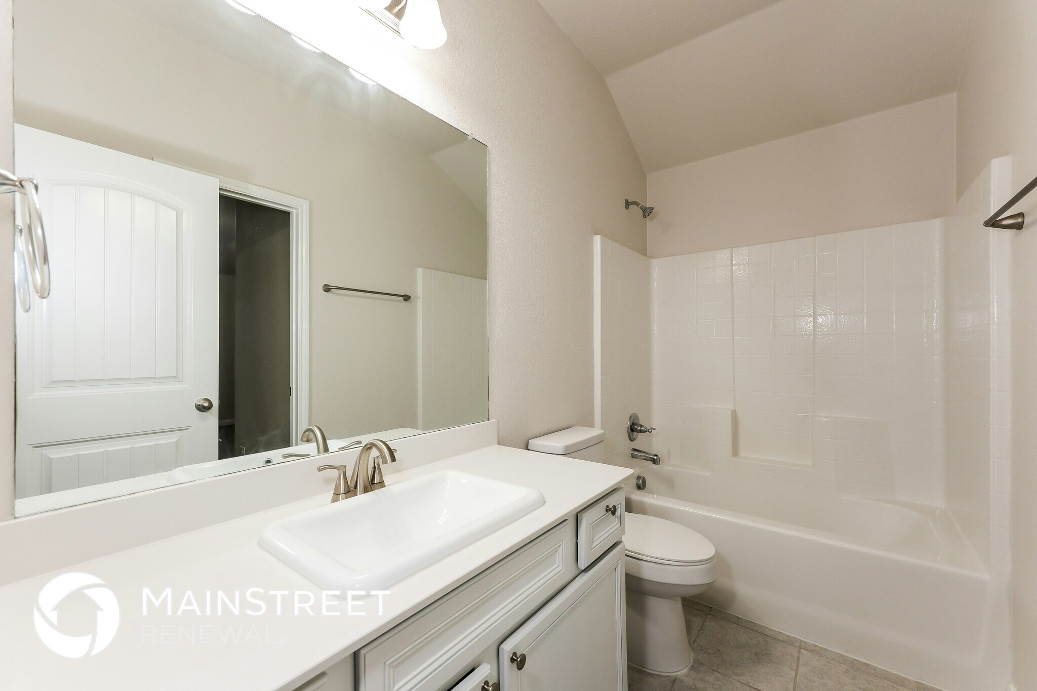 Building Photo - 9430 Smoke Tree Dr