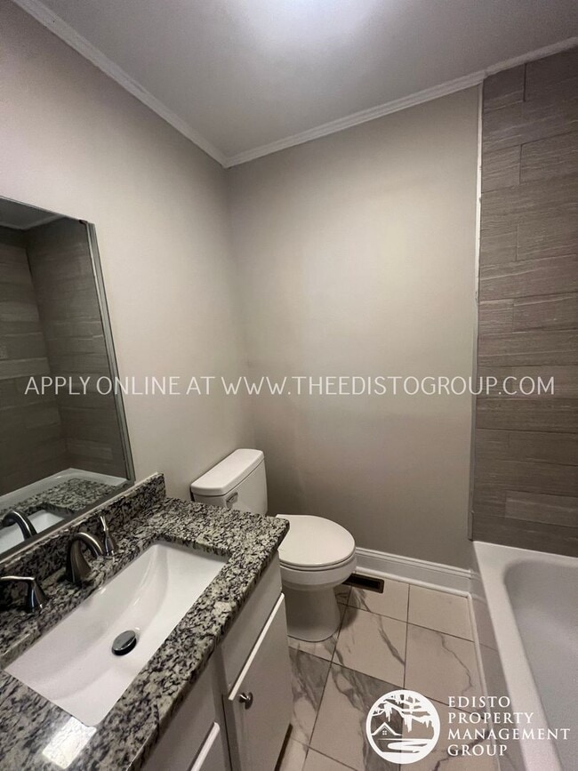 Building Photo - Renovated 3-Bedroom, 2-Bathroom Home with ...