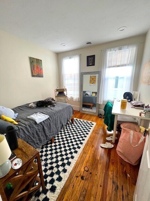 Building Photo - 44 Marine Rd