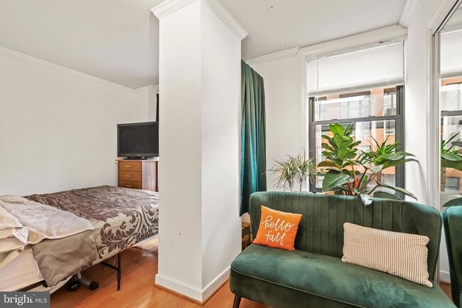 Building Photo - 616 E Street NW Unit 1007