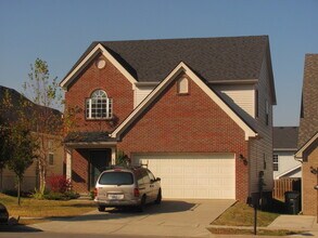 Building Photo - 2429 Gooseberry Cir