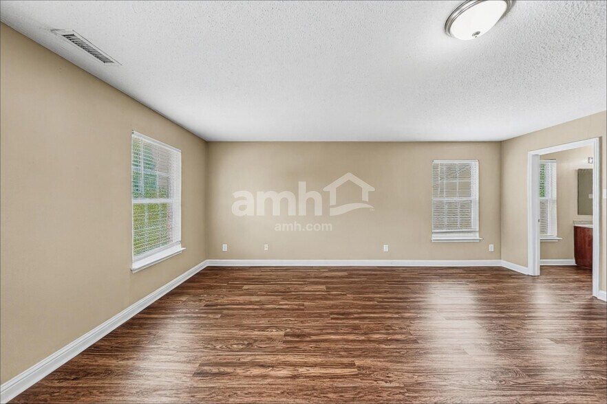 Building Photo - 10442 Juniper Breeze Dr