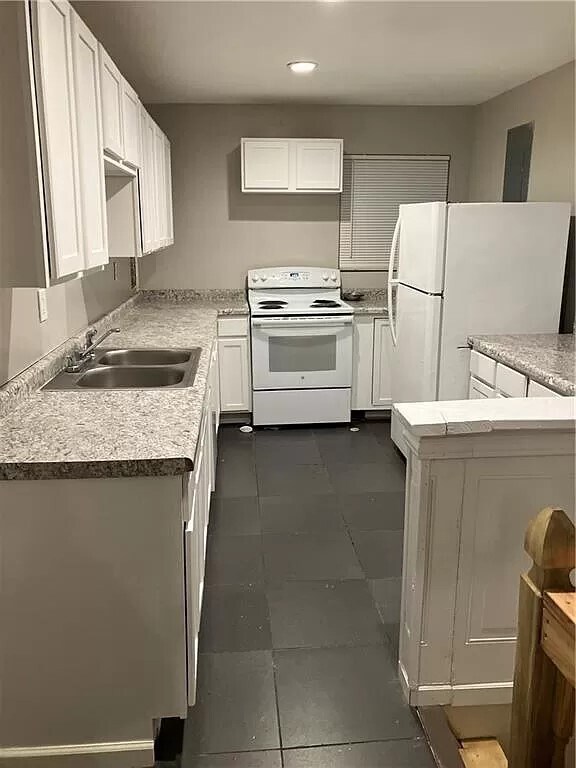 Building Photo - 828 Barnett Ave