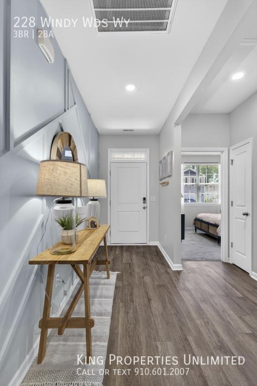 Building Photo - 228 Windy Wds Wy