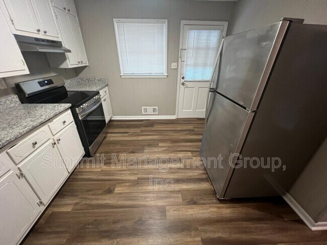 Building Photo - 8107 Cardav Ct SE