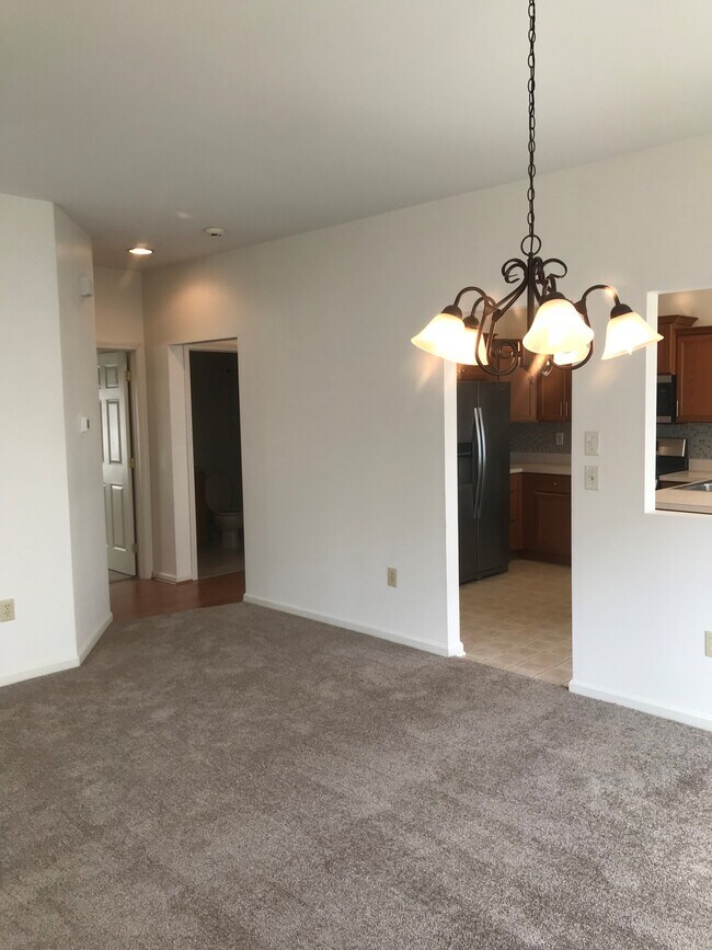 Hall - 12 Sunset Ln