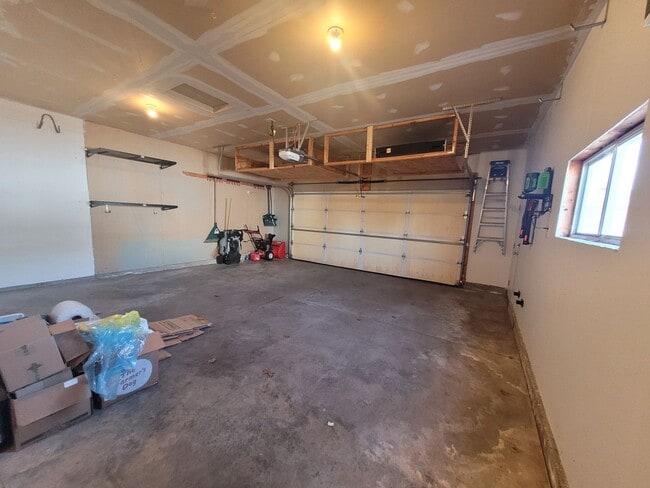 Building Photo - 2255 Vesterheim St