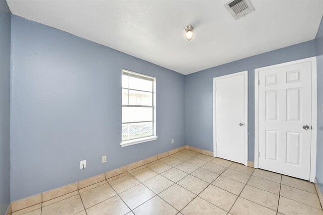 Building Photo - 13710 Brownsville St