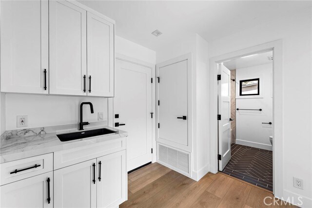 Building Photo - 980 Meadowlark Ln