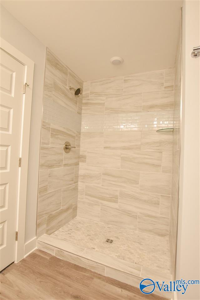 Building Photo - 300 Stone Hill Dr