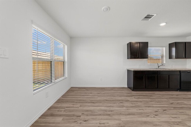 Building Photo - 32610 Orchard Haze Dr