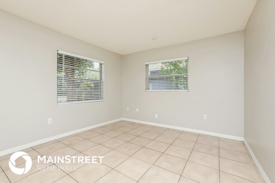 Building Photo - 411 S Bay Ave