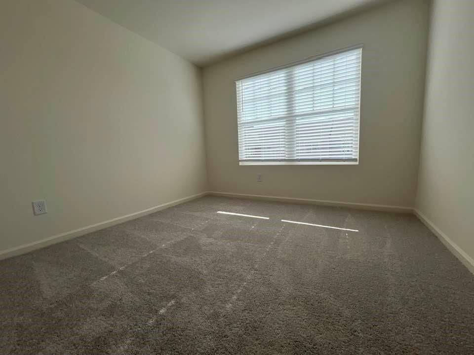 Building Photo - 111 Rivington Dr