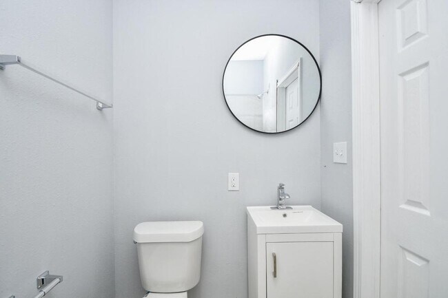 Building Photo - 10322 Rancho Bernardo Ln