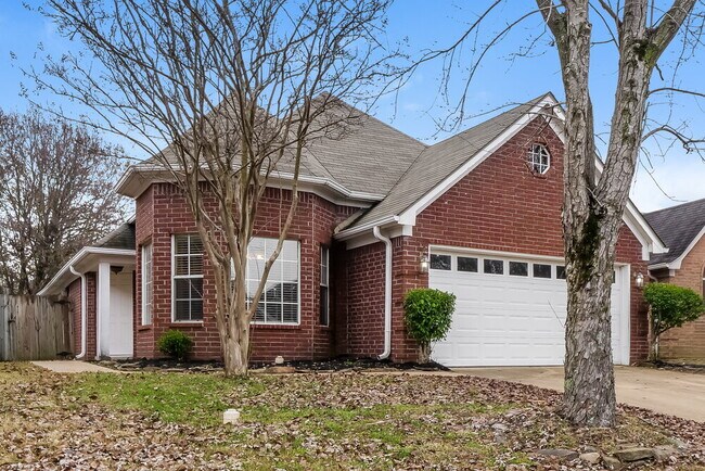 Building Photo - 8682 Cat Tail Dr