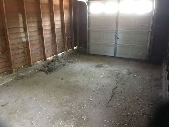 Building Photo - 2 Bed/1 Bath Single Family Home in Downtow...