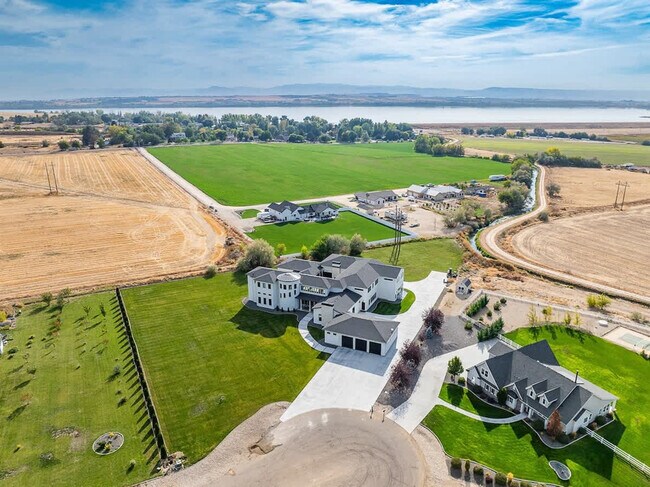 Building Photo - 12401 Rivendell Ct