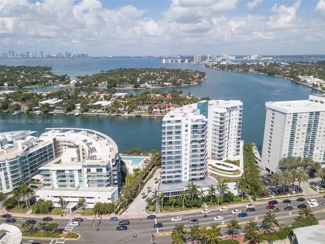 Building Photo - 6700 Indian Creek Dr