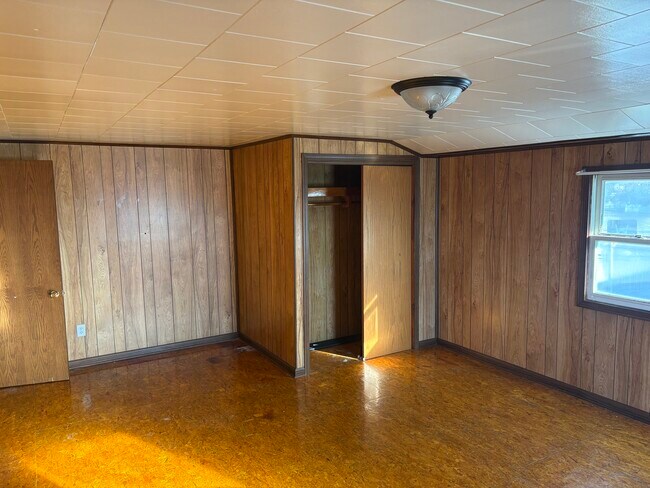 Building Photo - 14206 Grabill Rd