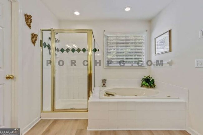 Building Photo - 3210 Kittiwake Cir