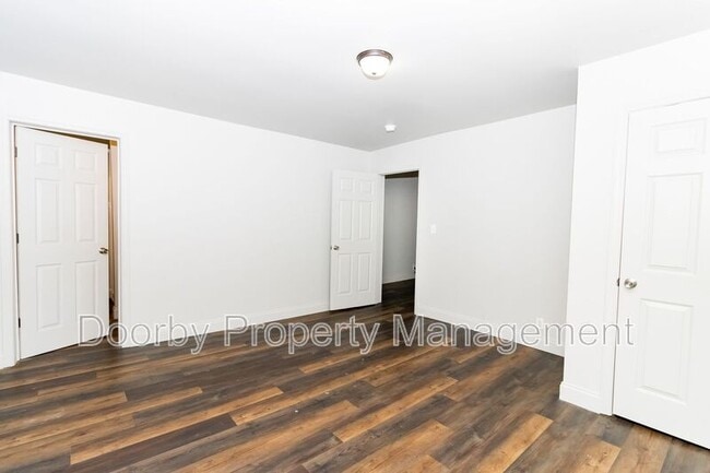 Building Photo - 512 Deck Dr