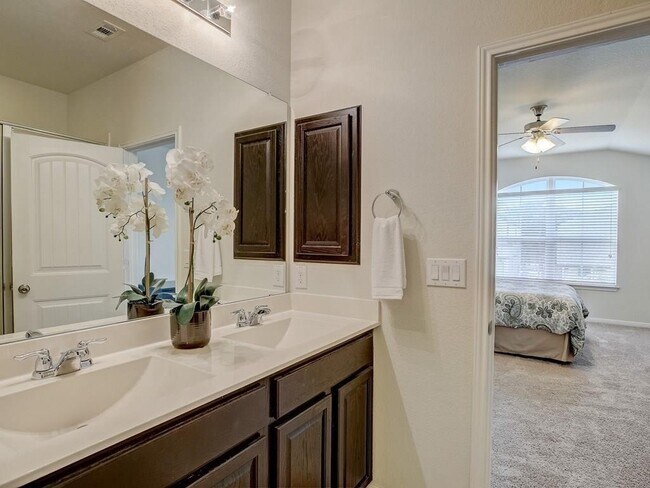 Building Photo - 13700 Sage Grouse Dr