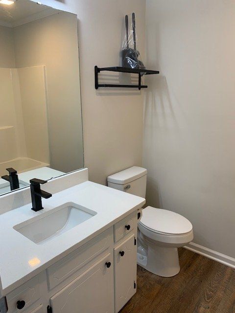 Building Photo - 3975 Sterling Pointe Dr