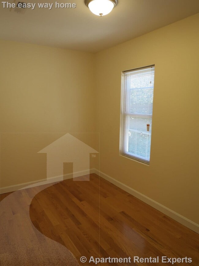 Building Photo - 21-23 Weitz St Unit #2