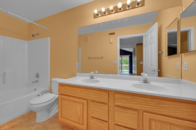 Building Photo - $2,050.00, 2-bed, 2 bath, located in Broom...